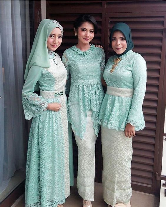 Wah, Model Kebaya Modern 2019 ini Unik-Unik Banget Ya!