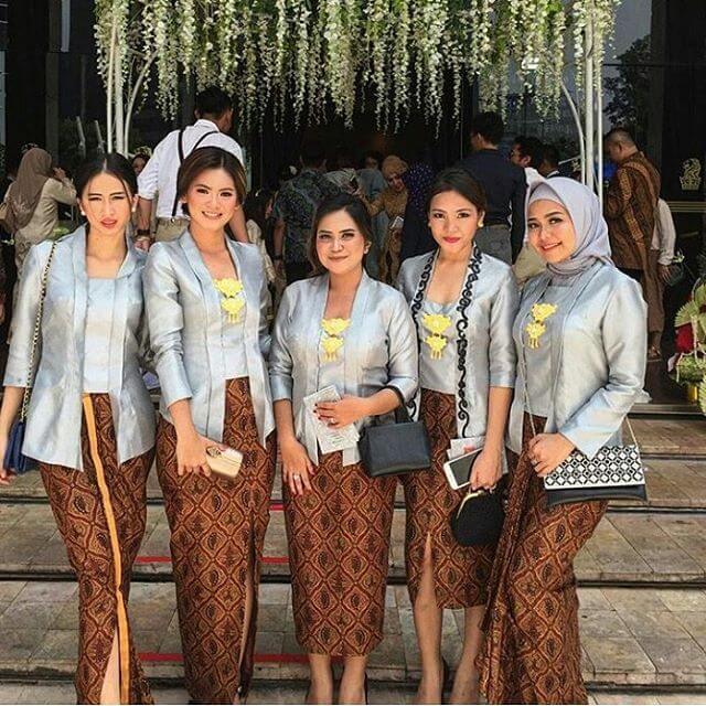 Wah Model Kebaya Modern 2022 ini Unik Unik Banget Ya 