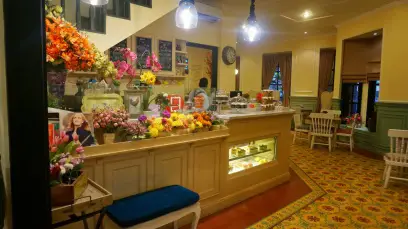 cafe baru di surabaya