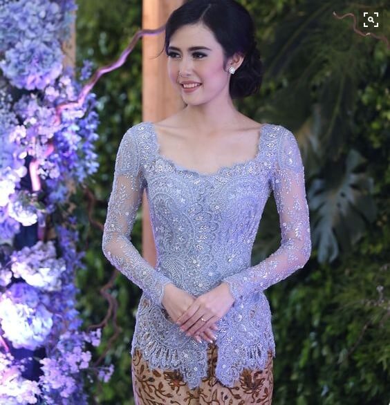  Model Kebaya Wisuda Terbaru  2022 Temukan Inspirasinya 